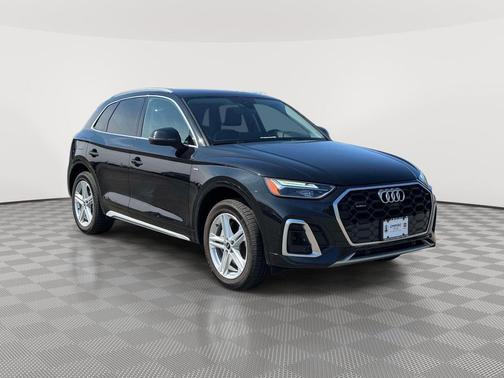 Mythos Black Metallic 2021 Audi Q5 Premium Plus 55 TFSI e quattro S tronic