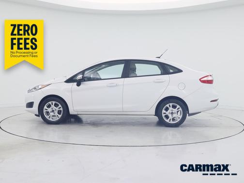 White 2016 Ford Fiesta SE