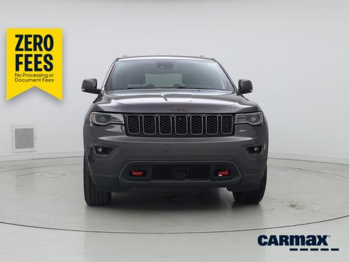 Gray 2017 Jeep Grand Cherokee Trailhawk