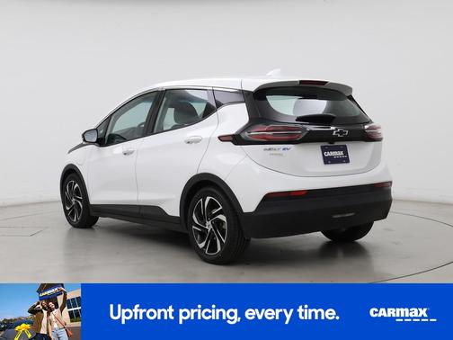 White 2022 Chevrolet Bolt EV 2LT