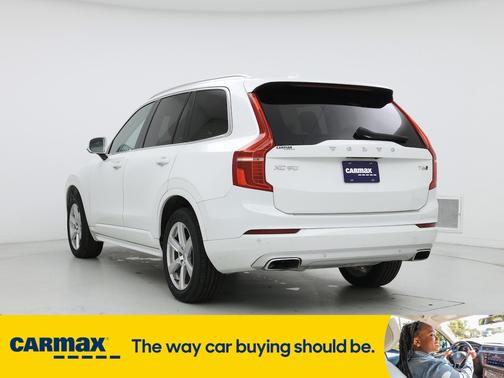 2020 Volvo XC90 T6 Momentum