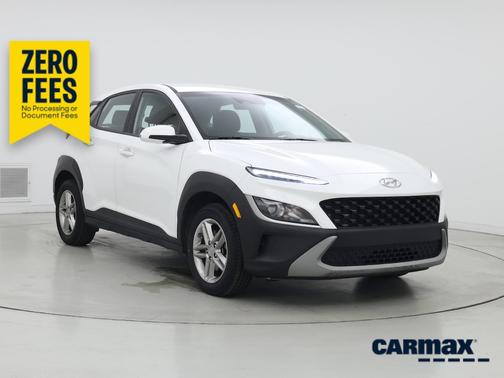 White 2023 Hyundai KONA SE