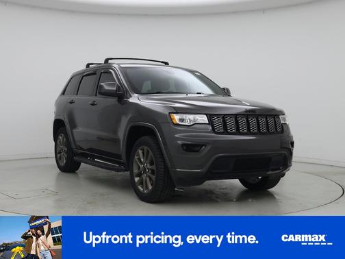 Gray 2019 Jeep Grand Cherokee Altitude