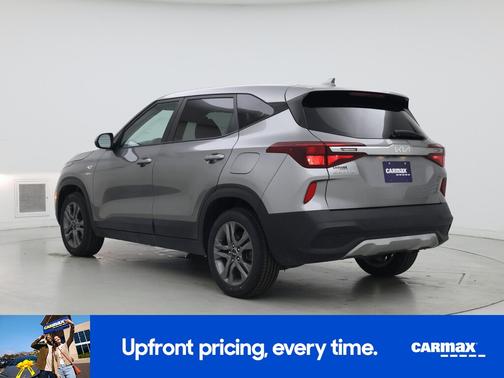 Gray 2023 Kia Seltos LX