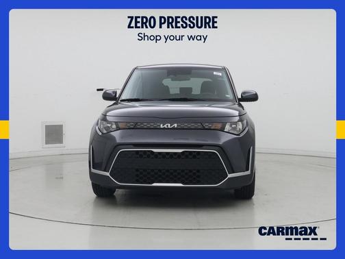 Gray 2024 Kia Soul LX