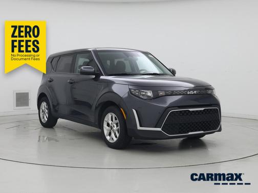 Gray 2024 Kia Soul LX