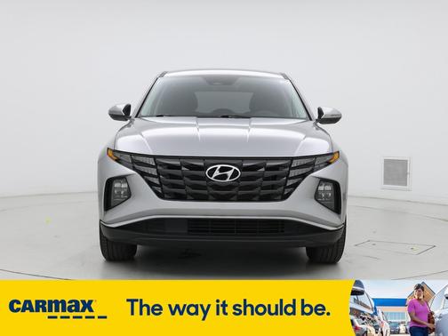 2022 Hyundai TUCSON SE