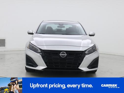 Silver 2023 Nissan Altima SL