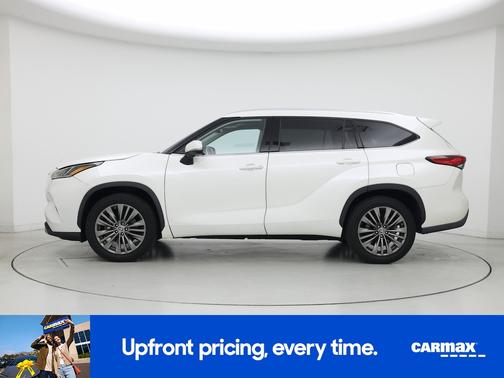 White 2021 Toyota Highlander Platinum