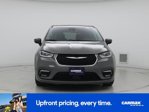 Gray 2023 Chrysler Pacifica Touring L