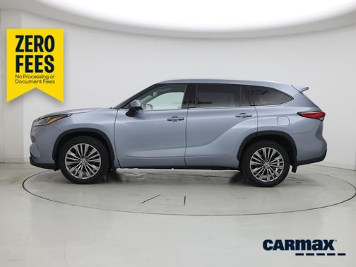 Gray 2021 Toyota Highlander Platinum