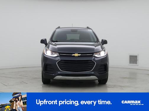 Gray 2022 Chevrolet Trax LT