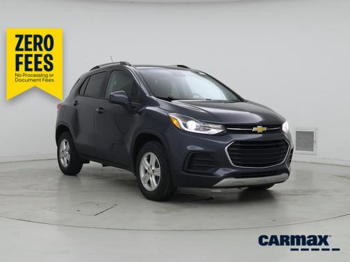 Gray 2022 Chevrolet Trax LT