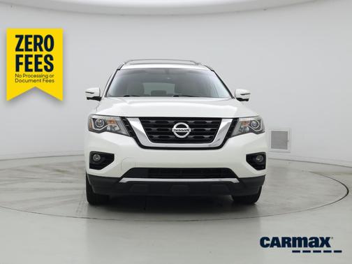White 2020 Nissan Pathfinder Platinum