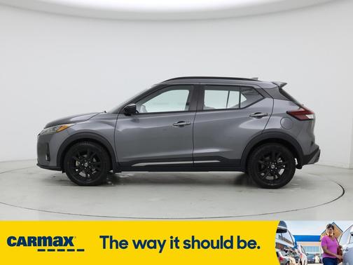 2021 Nissan Kicks SR