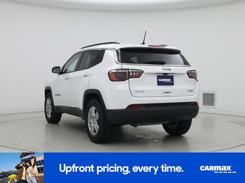 White 2022 Jeep Compass Latitude