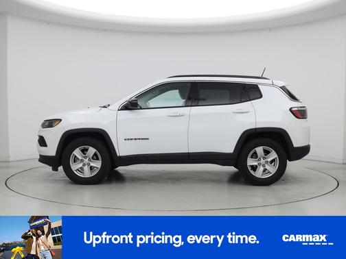 White 2022 Jeep Compass Latitude