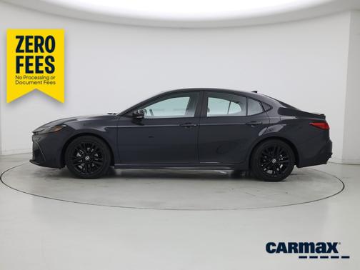 Black 2025 Toyota Camry SE