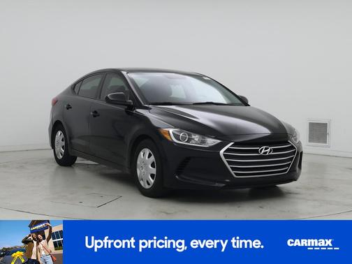 Black 2018 Hyundai ELANTRA SE