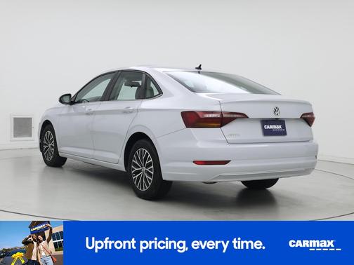 White 2019 Volkswagen Jetta SE