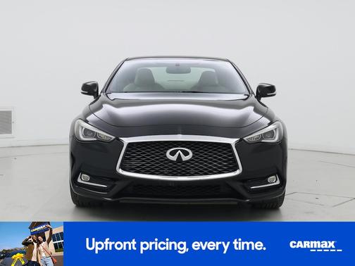 2017 INFINITI Q60 Premium