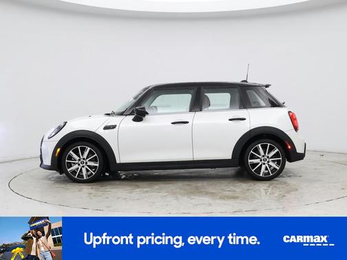 White 2024 MINI Hardtop S