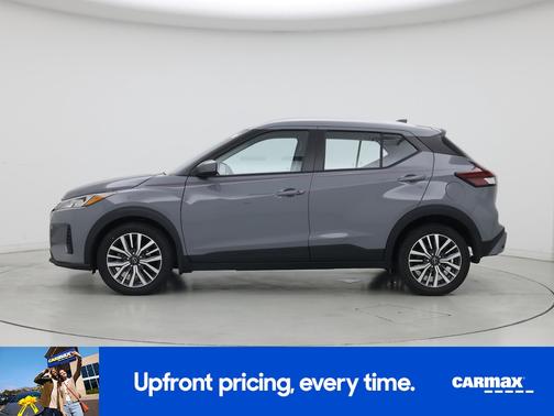 Gray 2023 Nissan Kicks SV