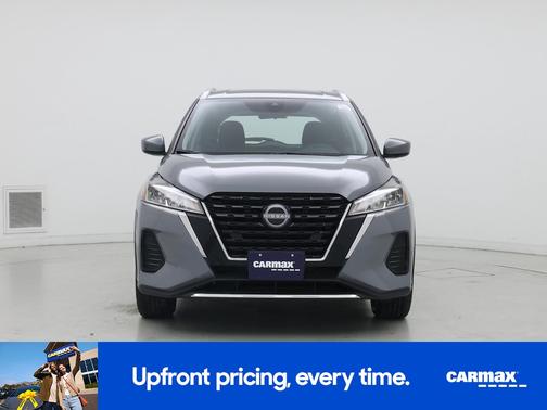 Gray 2023 Nissan Kicks SV