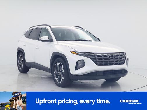 White 2022 Hyundai TUCSON SEL
