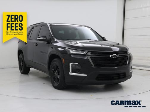 Black 2023 Chevrolet Traverse LT Cloth