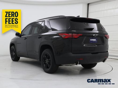 Black 2023 Chevrolet Traverse LT Cloth