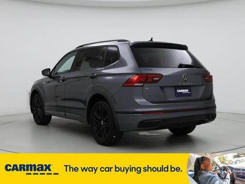 2022 Volkswagen Tiguan SE R-Line Black