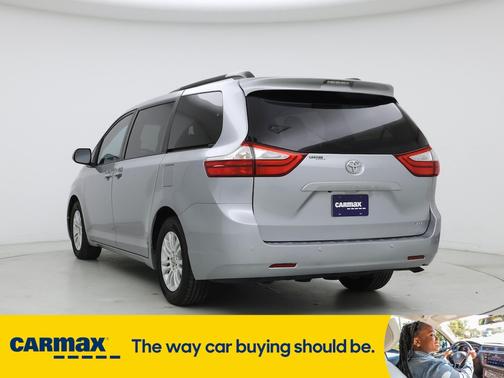 2016 Toyota Sienna XLE