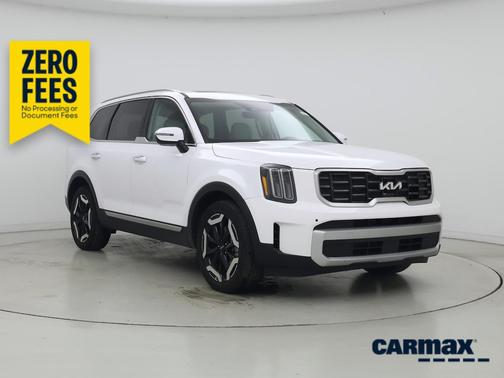White 2025 Kia Telluride S
