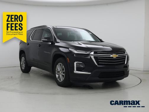 Black 2023 Chevrolet Traverse LT Cloth