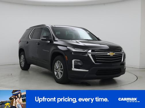 Black 2023 Chevrolet Traverse LT Cloth