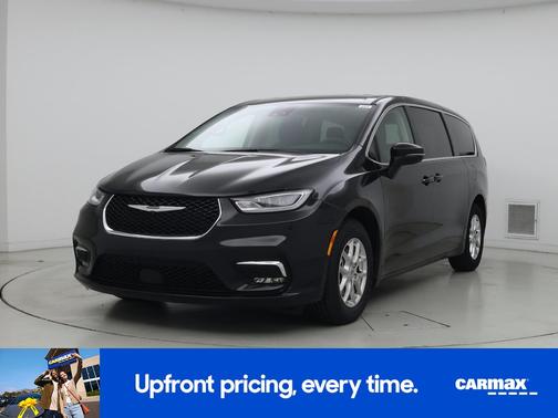 Black 2023 Chrysler Pacifica Touring L