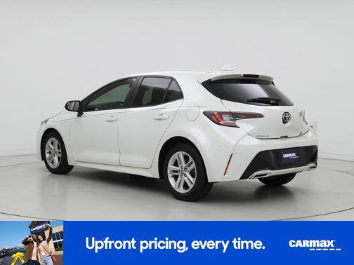 White 2019 Toyota Corolla Hatchback SE