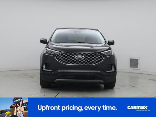 Green 2023 Ford Edge SEL