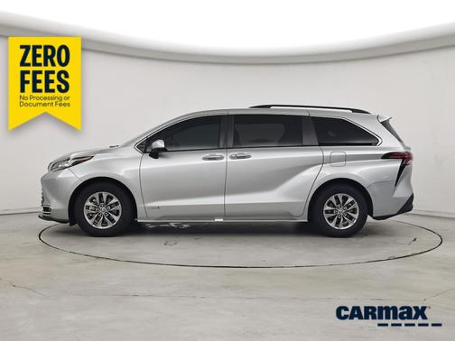 Silver 2021 Toyota Sienna XLE