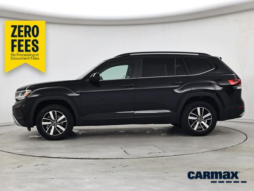 Black 2022 Volkswagen Atlas SE