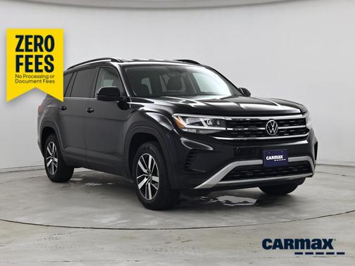 Black 2022 Volkswagen Atlas SE