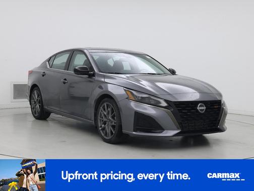 Gray 2023 Nissan Altima SR