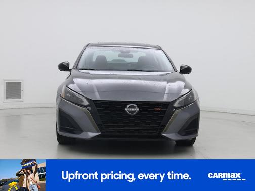Gray 2023 Nissan Altima SR