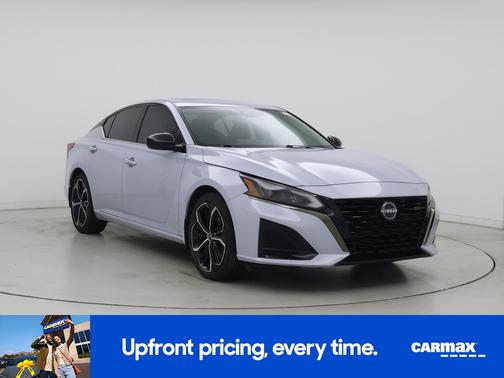 Gray 2023 Nissan Altima SR