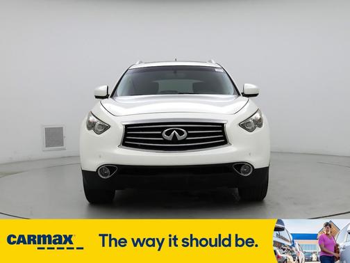 2016 INFINITI QX70