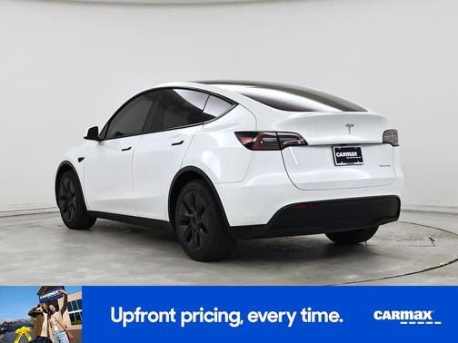 White 2024 Tesla Model Y Long Range
