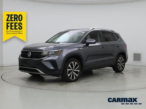 Gray 2022 Volkswagen Taos SE