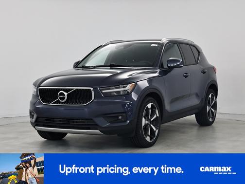 2021 Volvo XC40 T4 Momentum