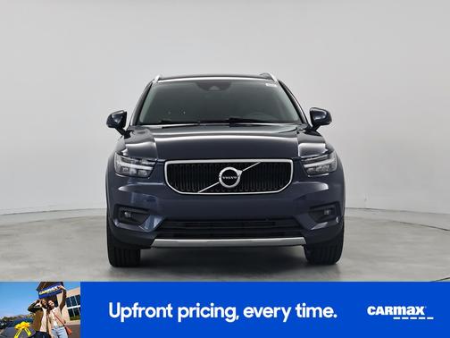 2021 Volvo XC40 T4 Momentum